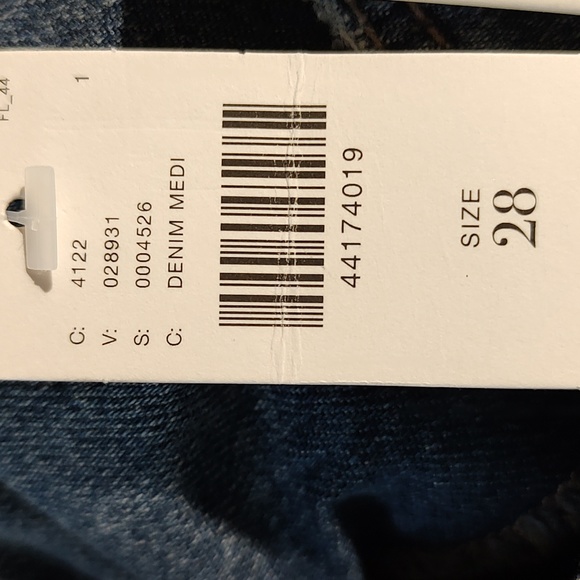 Pilcro Sequin Flare Jeans Sz 28 NWT - Picture 10 of 10